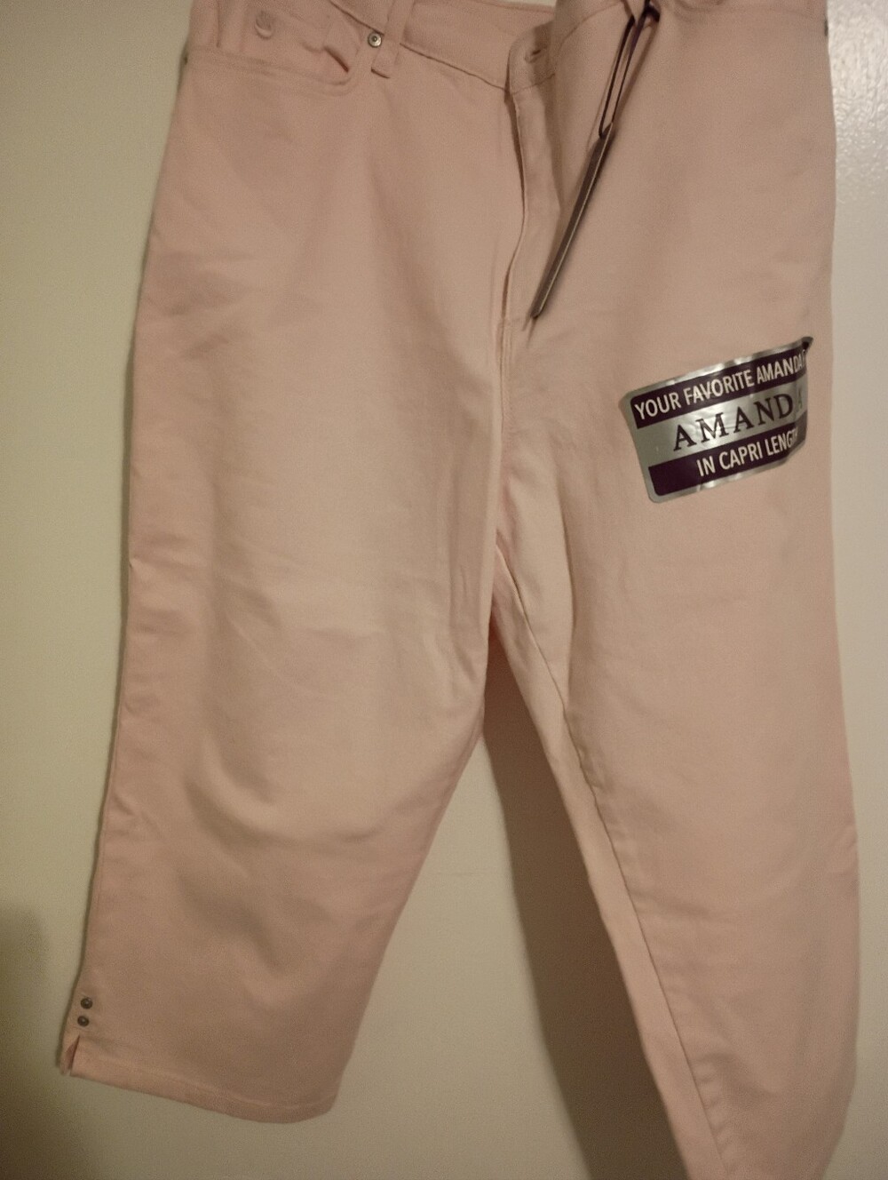 Gloria Vanderbilt Pink Capri Pants